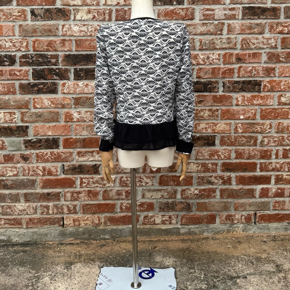 Stylebook black and white lace long sleeve peplum top / S / Excellent condition - Picture 12 of 13
